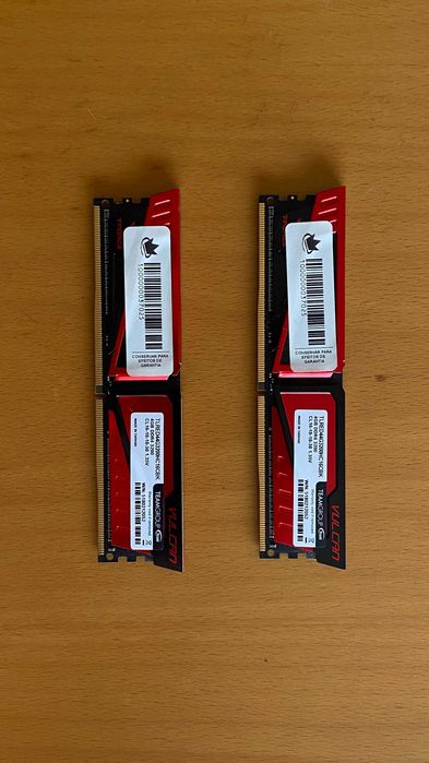 Pack RAM DDR4 24GB (16GB Corsair RGB Pro + 8GB T-Force Vulcan) 3200MHz