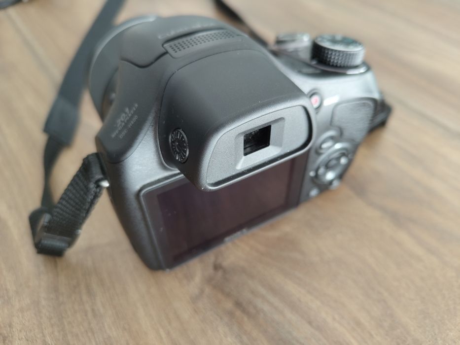 Sony Cybershot DSC-H400