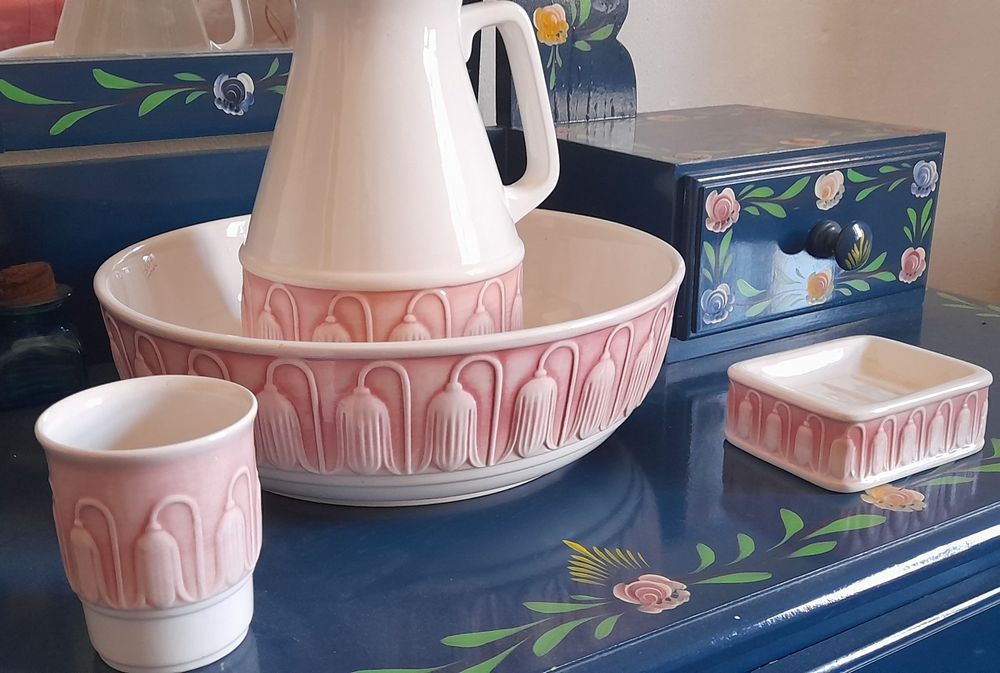 Jarro e conjunto lavatorio WC em loiça arte nova reprodução