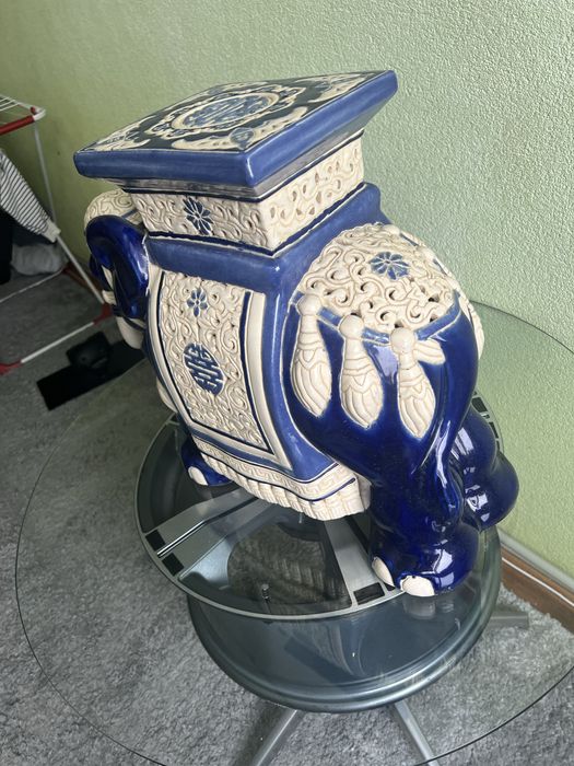 Керамічна підставка у формі слона