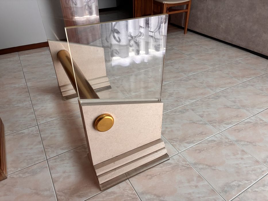 Base de mesa em marmore