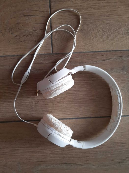 Słuchawki JBL biale