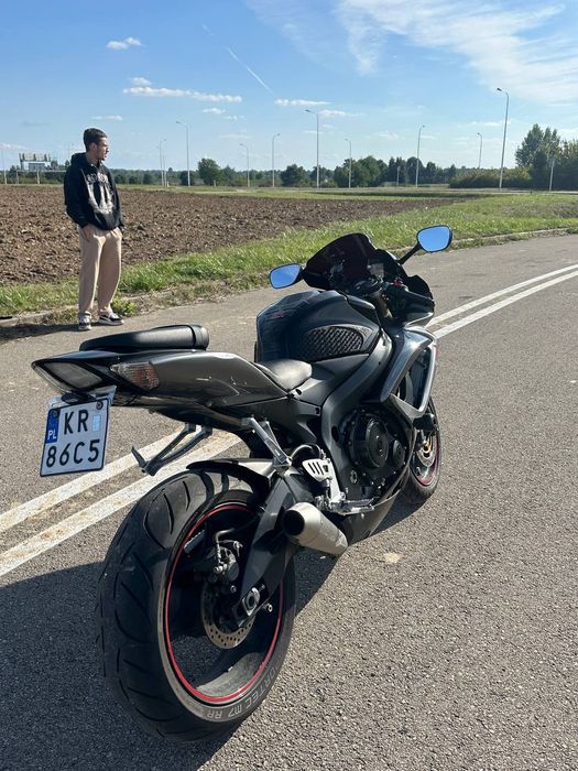 suzuki gsx-r 600