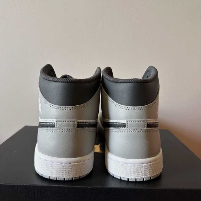 Jordan 1 Mid Light Smoke Grey R.42