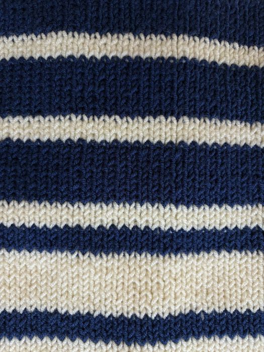Шарф вʼязаний в полоску хендмейд синьо-білий