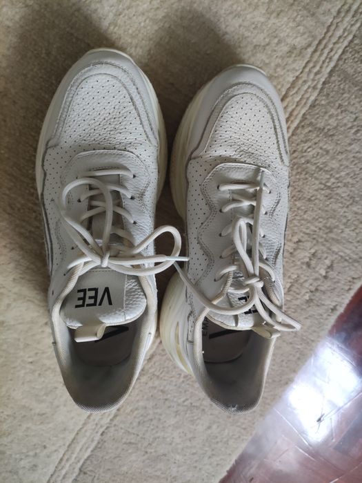 Tênis Emanuelle vee