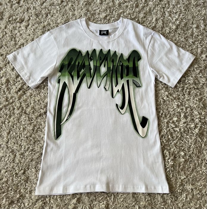 Revenge футболка