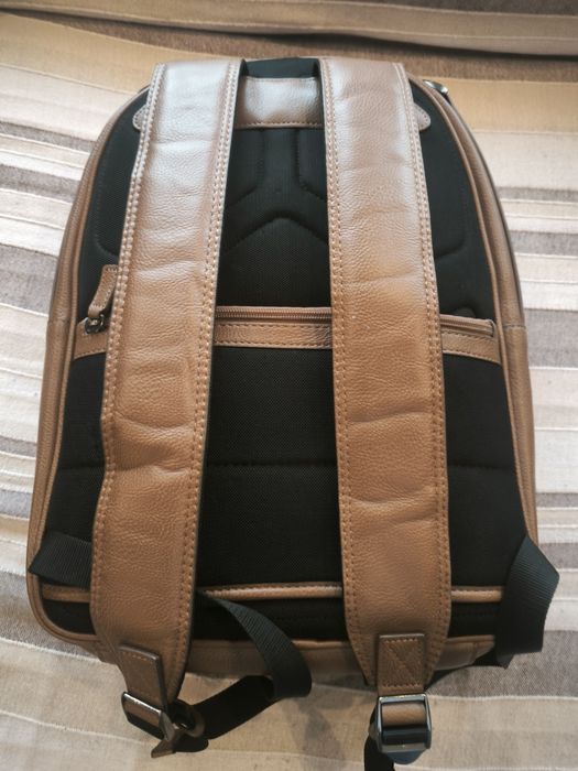 Mochila Zara pele sintética