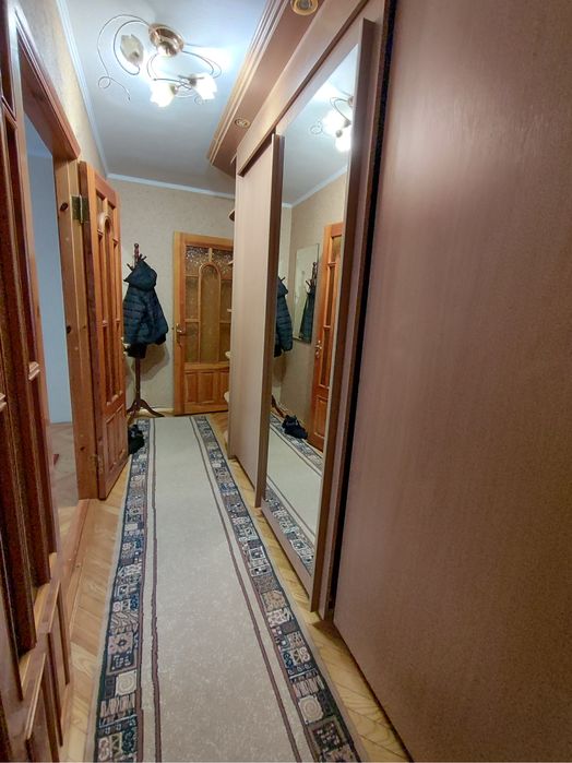 Оренда 2к квартри, район Виставка