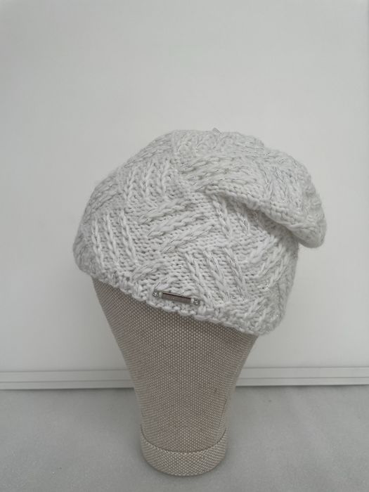 Czapka damska Biała- Pawonex (1811)