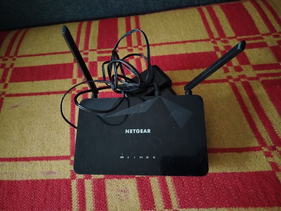 Router Netgear D1500