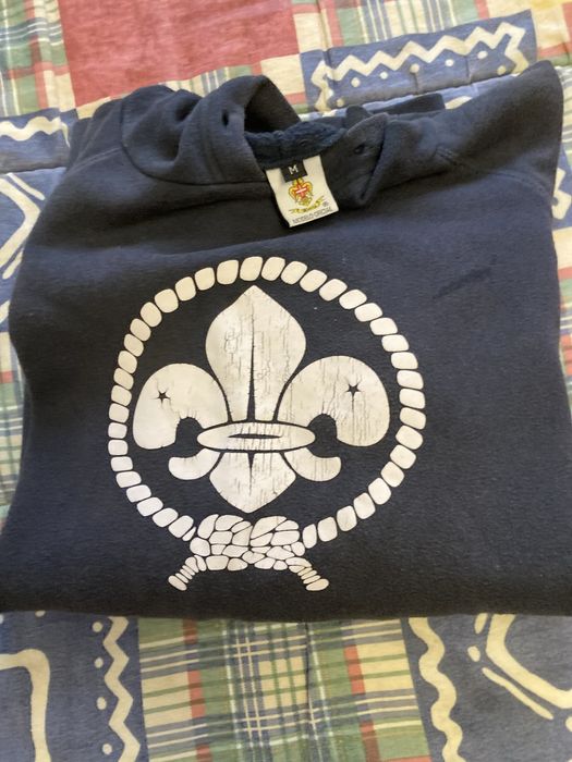 Suetchart dos escuteiros M