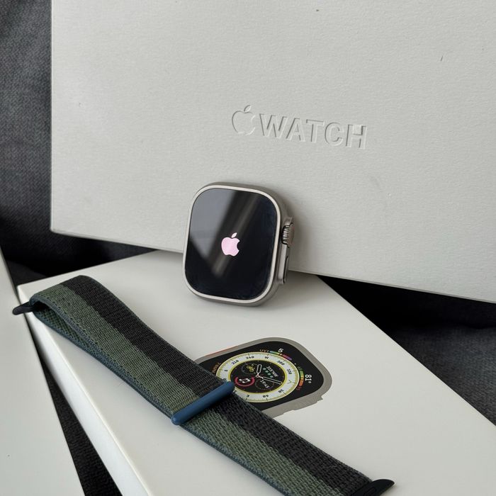 Apple watch Ultra 49mm GPS + Lte