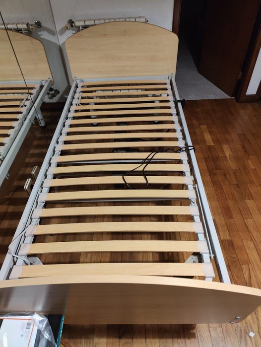 Cama articulada como nova