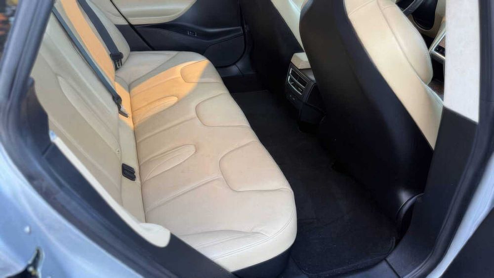 Tesla Model S 75      2017