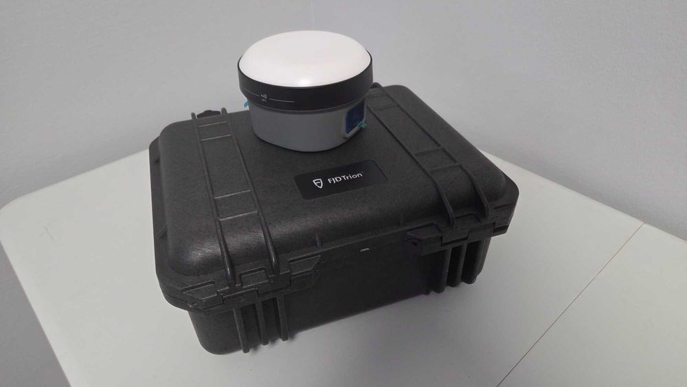 Odbiornik GNSS RTK FJDynamics V10i Tyczka Geodezyjna Rover