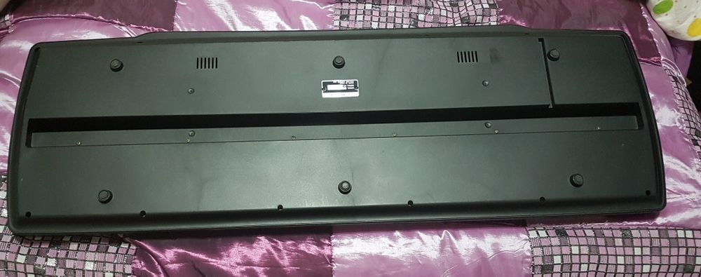 Sintetizador ROLAND E66