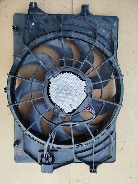 Дифузор з вентилятором Kia Niro 2023