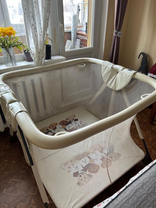 Манеж дитячий б/у Італія