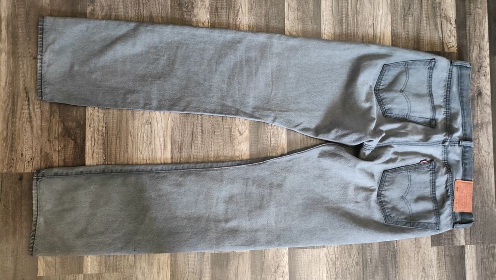 klasyczne,szare spodnie LEVI'S 501 33/34