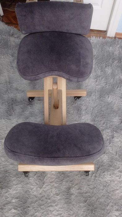 Колінний стілець Wooden arms