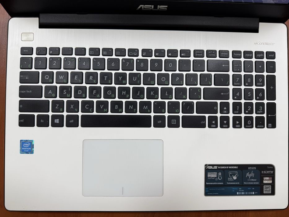 Ноутбук ASUS X553S