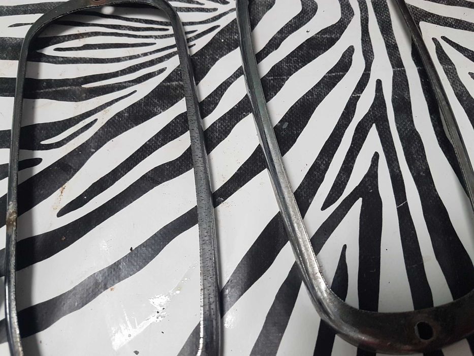 Farolim e puxador antigo Renault 4L