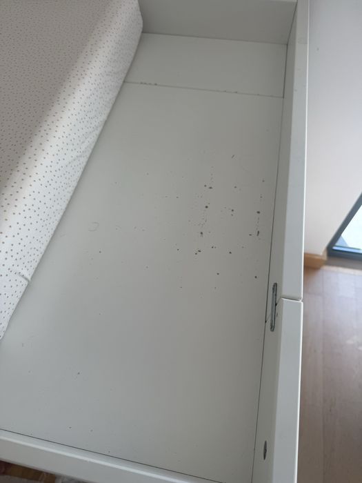 Comoda muda-fraldas IKEA MYLLRA