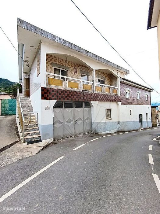 Moradia T3 para venda — Barrô, Viseu