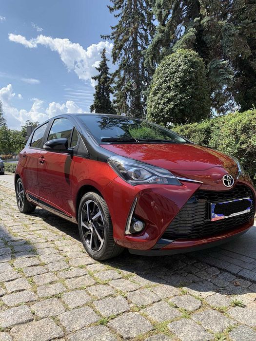 Toyota Yaris 1.5 Selection SmartTAS500 Red/Black