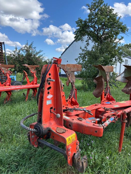 Pług kuhn 5 skibowy