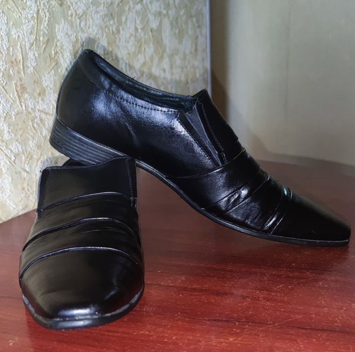 Продам мужские туфли.