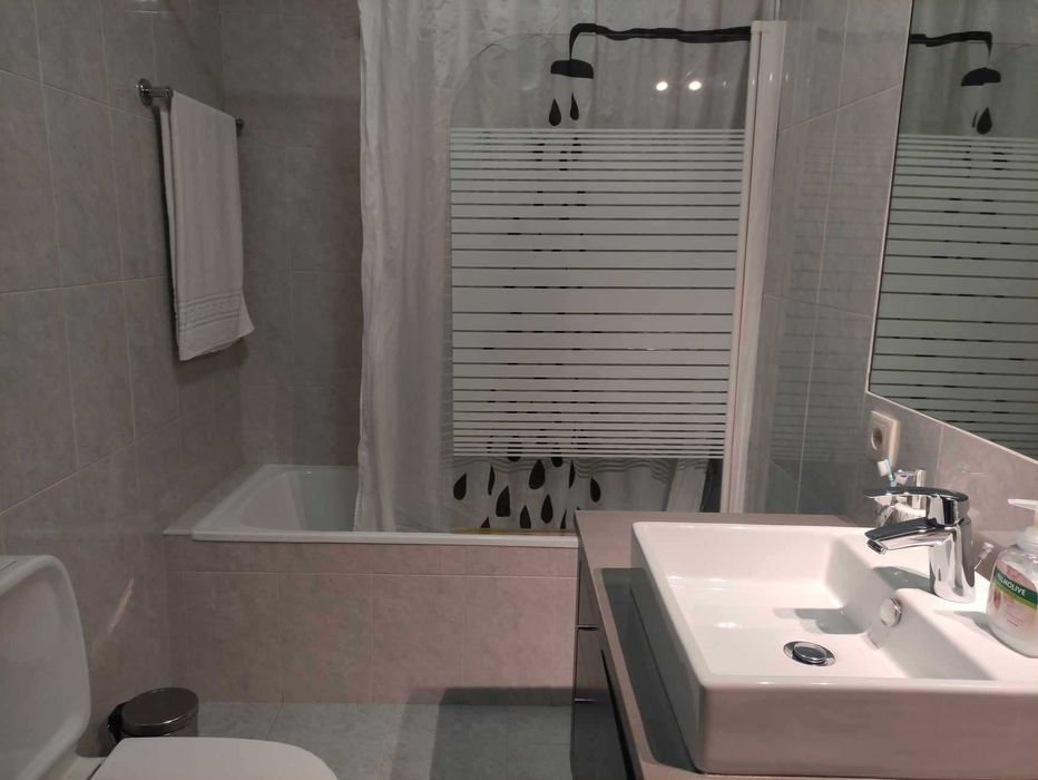 Quarto individual c/ WC privativo à Ponte da Pedra / Lionesa, c/ despesas incluídas