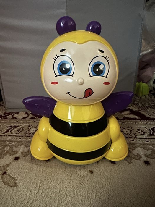 Дитяча музичка іграшка Бджілка
