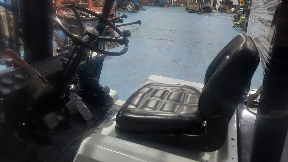 Empilhador komatsu 25