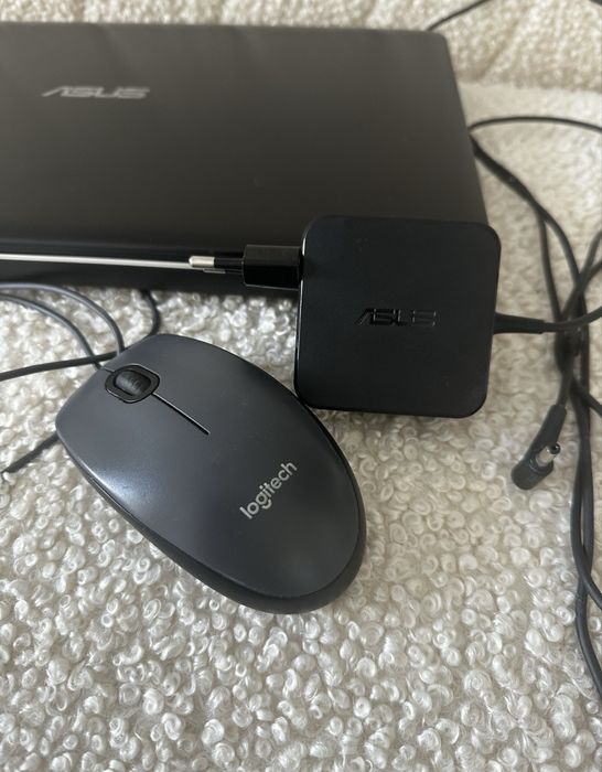 Ноутбук ASUS X540U
