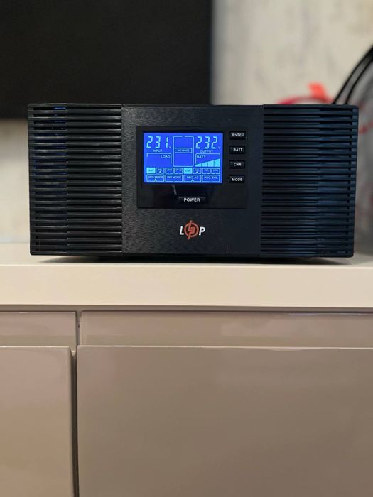 ДБЖ (UPS) LogicPower LPM-PSW-1500VA ( 1050 Вт)