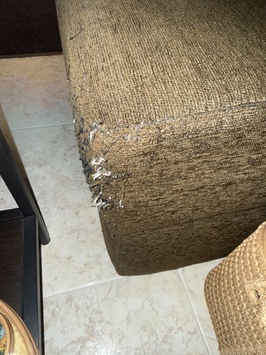 Sofa usado carregado