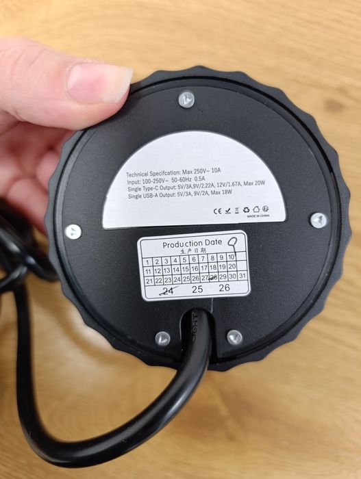 Gniazdko z Przedłużaczem do Wbudowania Elektryczne Gniazdko