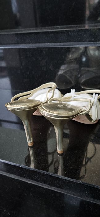 Sandálias cerimónia douradas