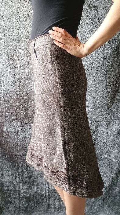 Spódnica wełniana asymetryczna solar