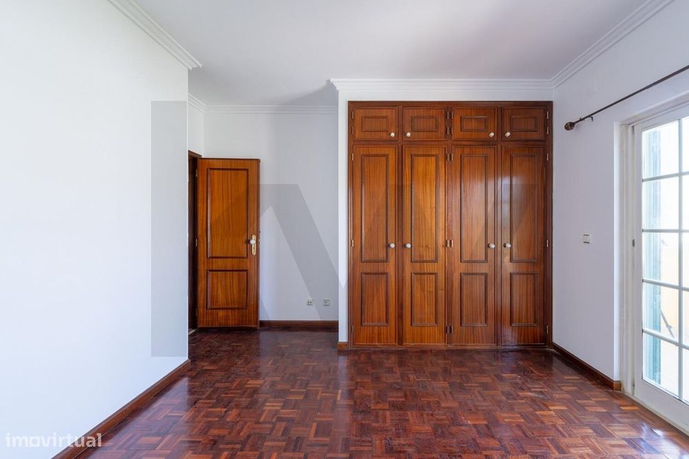 T1 Estrada das Neves