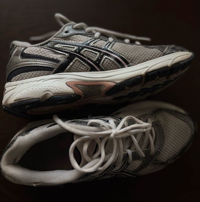 Кросівки бігові Asics