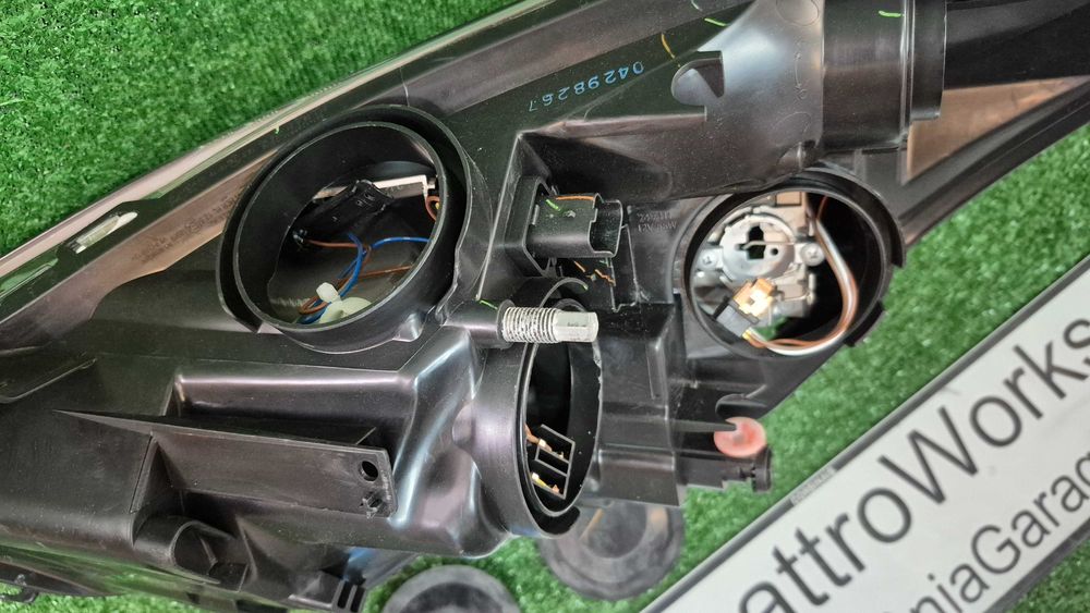 Otica Farol Frente Direito Renault Clio IV 2013 a 2019 Ref. 551-1197RMLEMN2 DEPO - NOVO