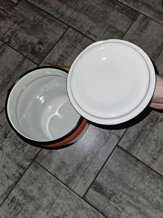 Емальований бідончик