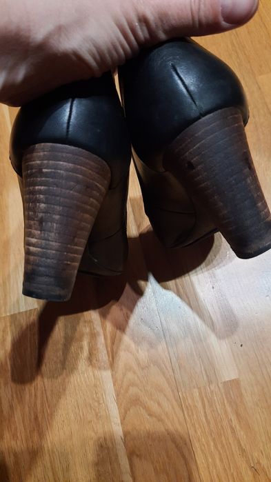 Czółenka szpilki półbuty 39 Tommy Hilfiger