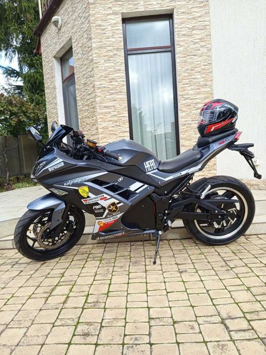 Электромотоцикл Ninja Электробайк 2950W, шлем в подарок, Зеленый