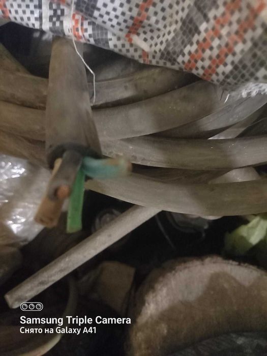 Продам кабель четырехжильный