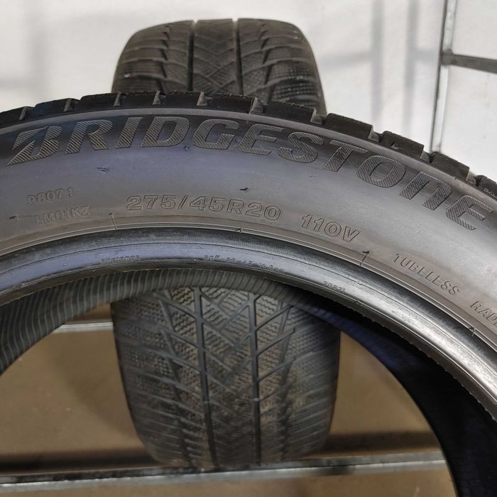Без передоплати! Шини зимові Б/В 275 45 20 Bridgestone RFT арт. 4756