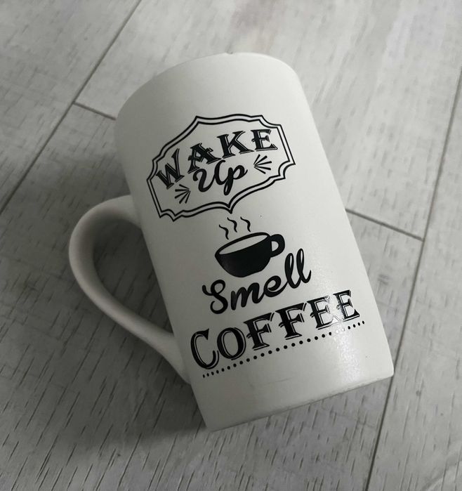 Kubek na kawę "wake up smell coffee", biały